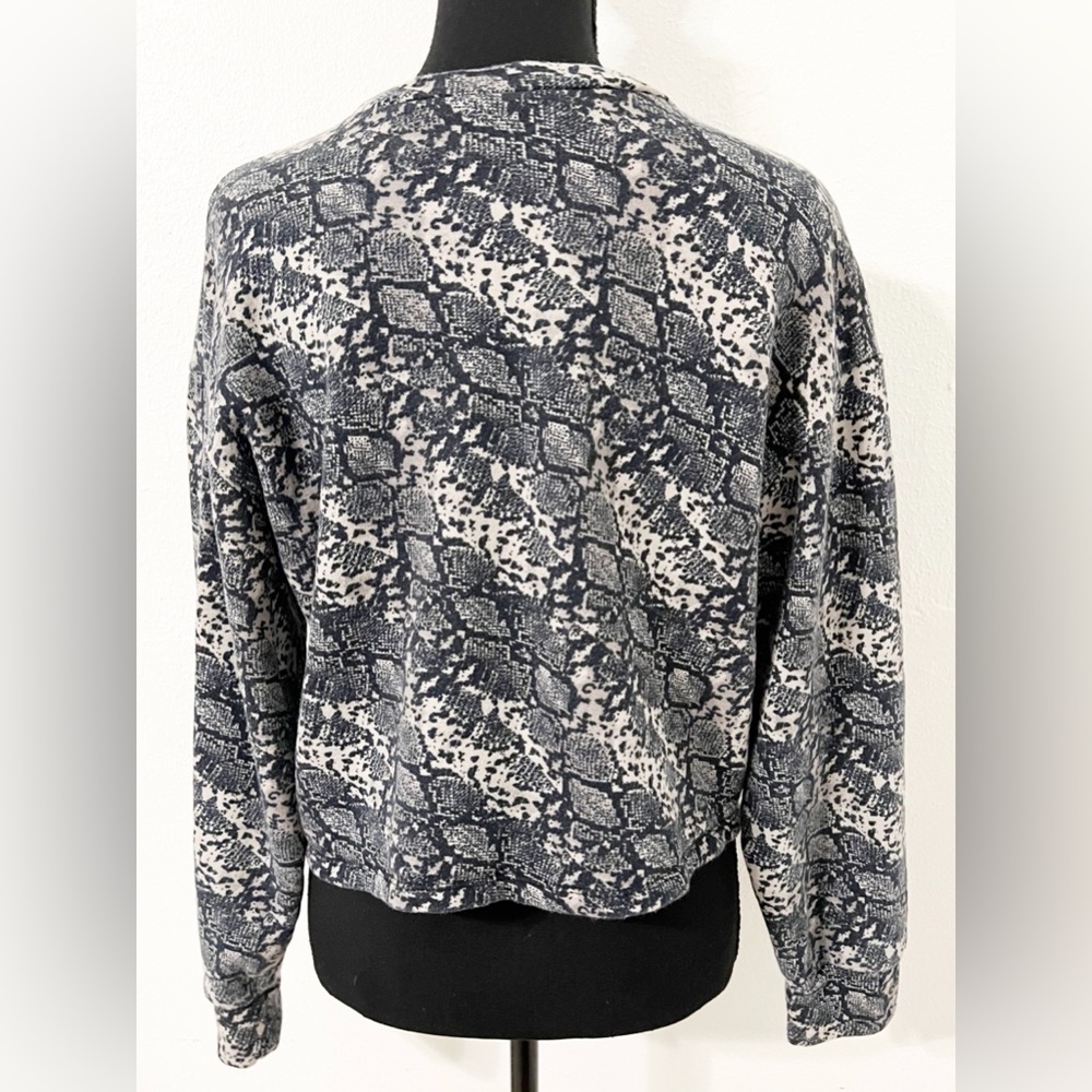 Zara Regular Cotton Blend Sweatshirts Snake Skin Pattern Cropped Sweatshirt M - Picture 4 of 6